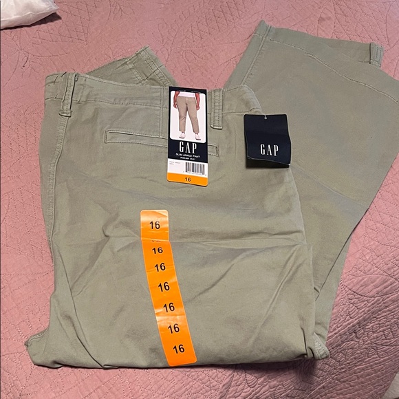 GAP Pants - #181 GAP Women’s Khaki Chinos NWT Sz 16